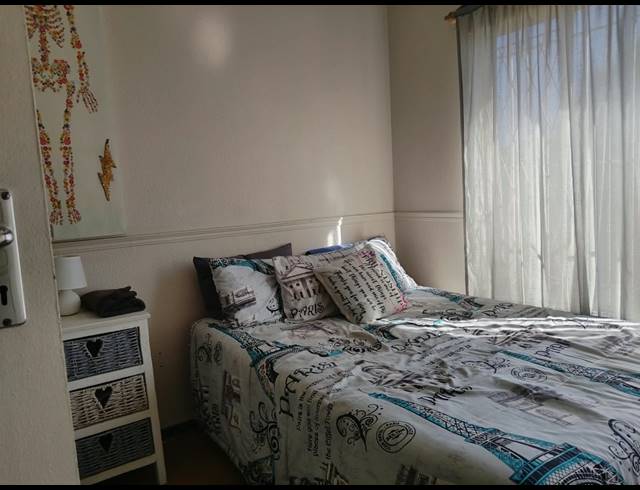 3 BEDROOM HOUSE FOR SALE IN RHODESFIELD